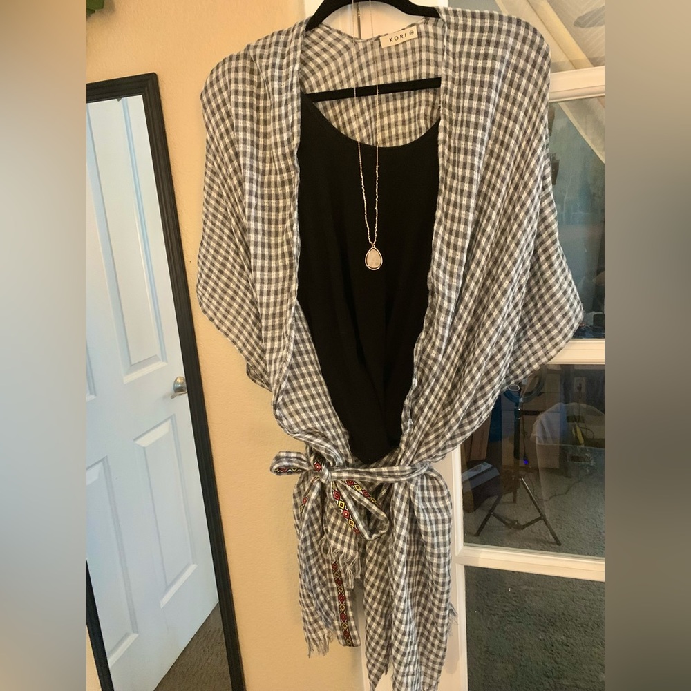 Kori shawl black and white checkered gingham robe with tie women’s s/m